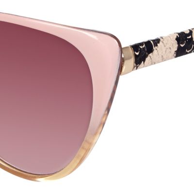 Light pink cat eye sunglasses